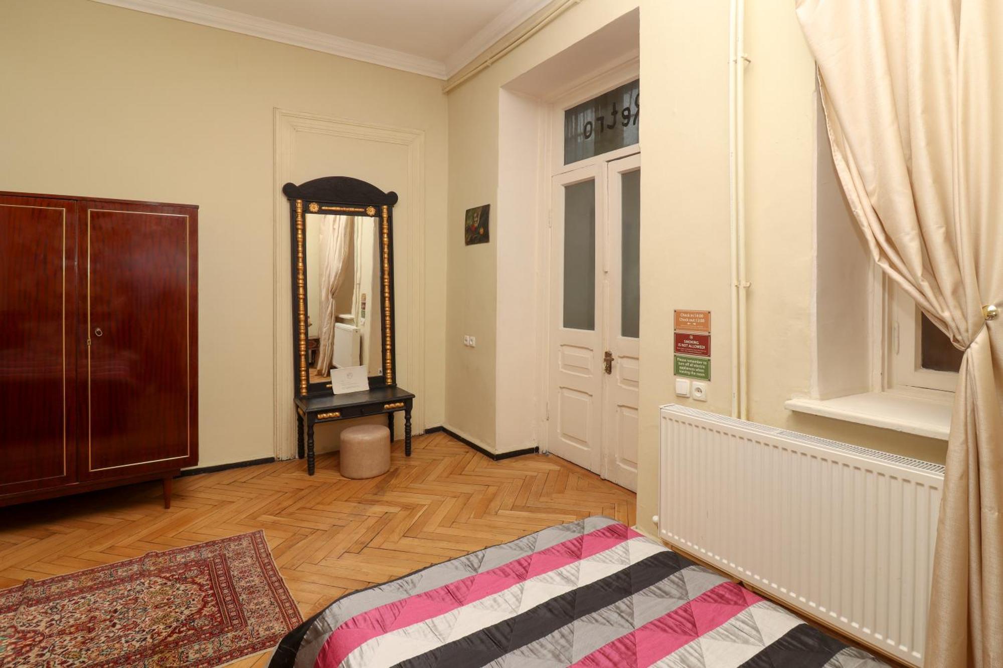 Leon Rooms Tbilissi Extérieur photo